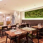 Готель Kreuz Modern 3*