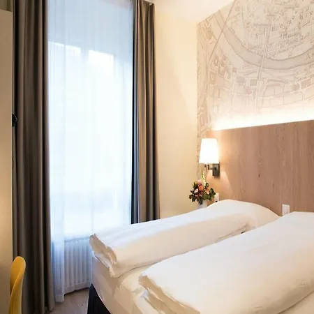 Kreuz Modern 3* Berna