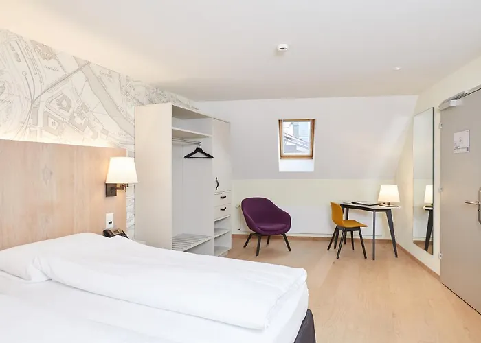 Otel Kreuz Modern 3*